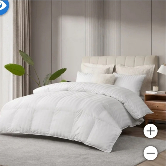 Hotel Grand White Down Comforter, new - Picture 9 of 12